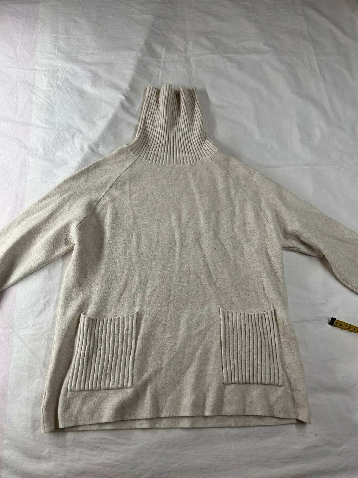 Pull à col roulé blanc crème